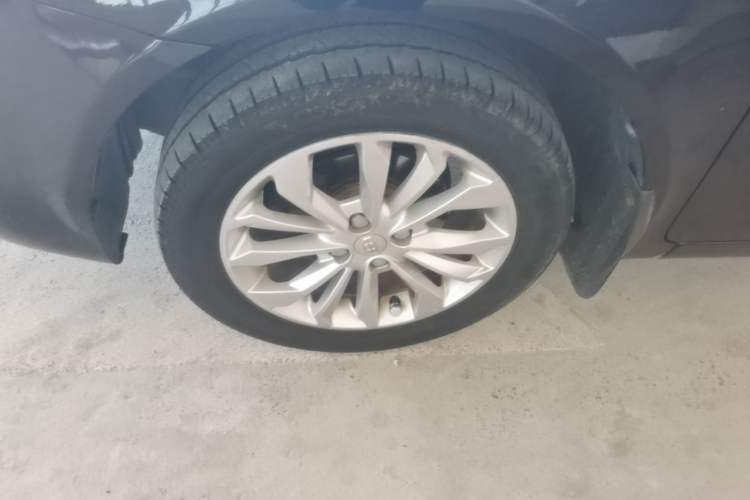 Used Geely Auto Vision 2016 1.5L Manual Happiness Edition Left Front Wheel Hub