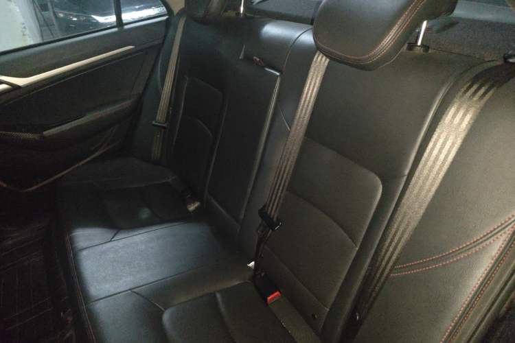 Used Geely Auto Vision 2016 1.5L Automatic Happiness Edition Left Rear Seat
