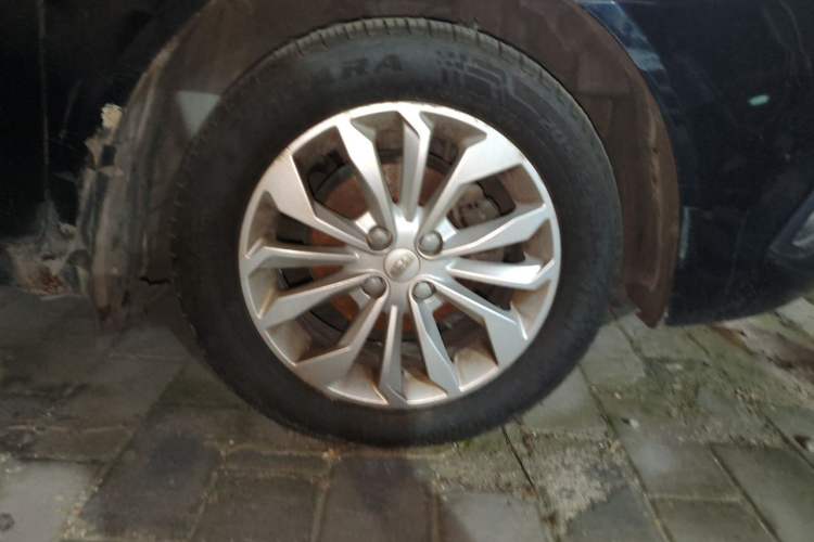 Used Geely Auto Vision 2016 1.5L Manual Happiness Edition Right Front Wheel Hub