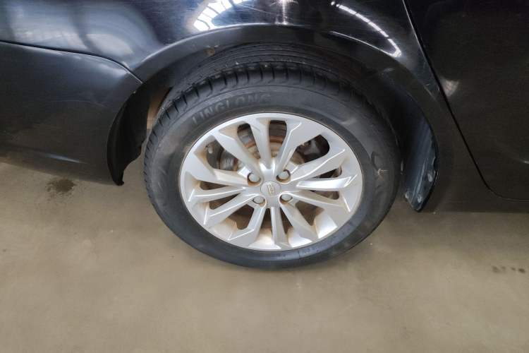 Used Geely Auto Vision 2016 1.5L Manual Happiness Edition Right Rear Wheel Hub