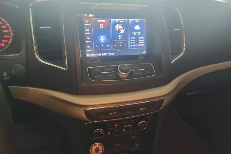 Used Geely Auto Vision 2016 1.5L Automatic Happiness Edition Audio And AC Panel