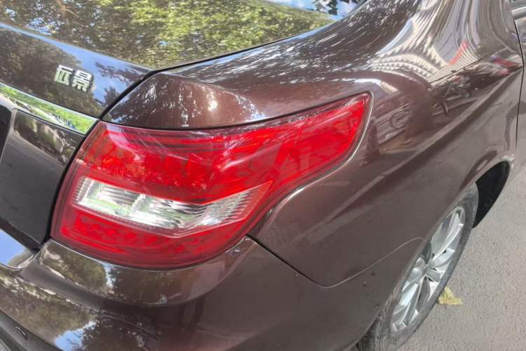 Used Geely Auto Vision 2016 1.5L Manual Happiness Edition Exterior 7