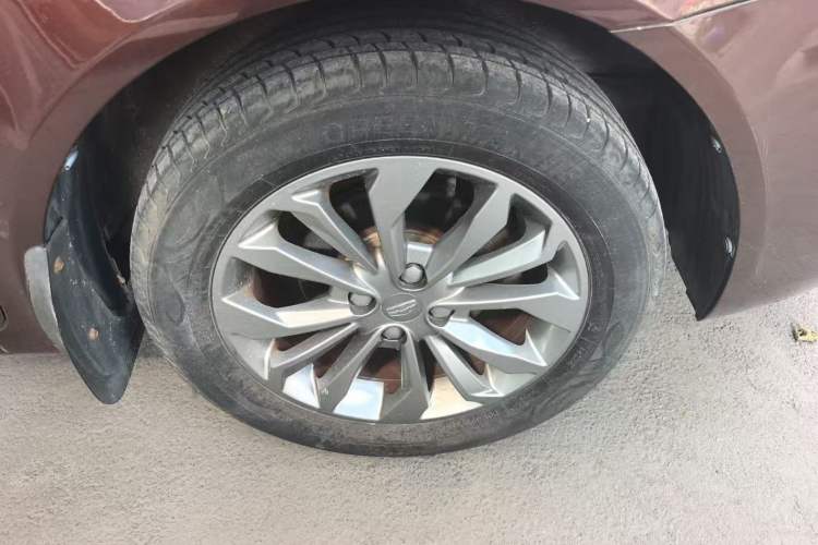 Used Geely Auto Vision 2016 1.5L Manual Happiness Edition Exterior 8