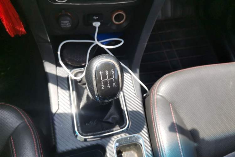 Used Geely Auto Vision 2016 1.5L Manual Happiness Edition Gear Lever