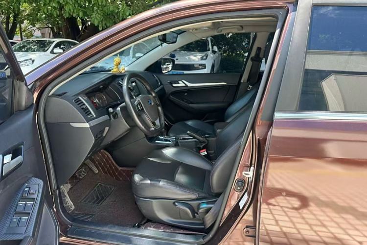 Used Geely Auto Vision 2016 1.5L Automatic Happiness Edition Interior 4