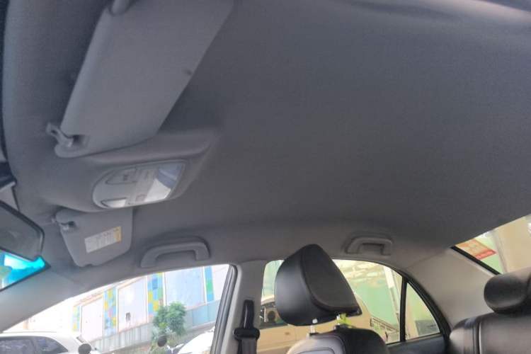 Used Geely Auto Vision 2016 1.5L Manual Happiness Edition Interior 6