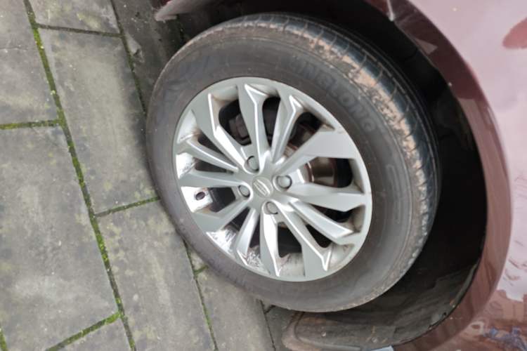 Used Geely Auto Vision 2016 1.5L Manual Happiness Edition Left Front Wheel Hub