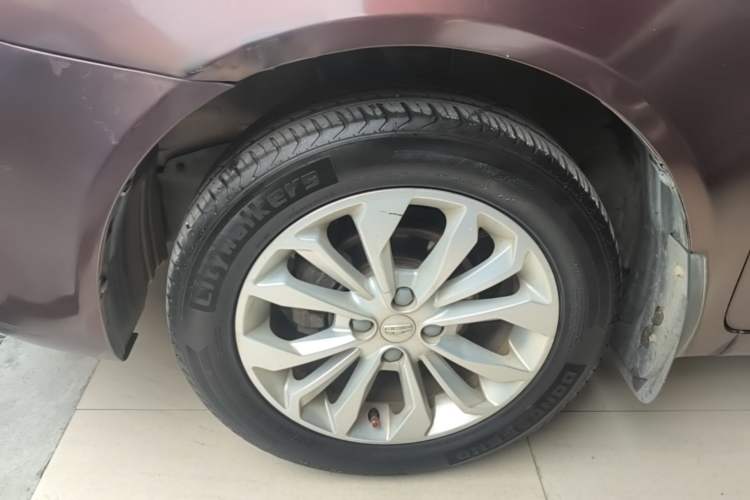 Used Geely Auto Vision 2016 1.5L Automatic Happiness Edition Left Front Wheel Hub