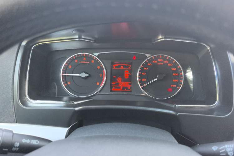 Used Geely Auto Vision 2016 1.5L Manual Happiness Edition Odometer Close Up