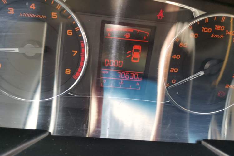 Used Geely Auto Vision 2016 1.5L Manual Happiness Edition Odometer Close Up