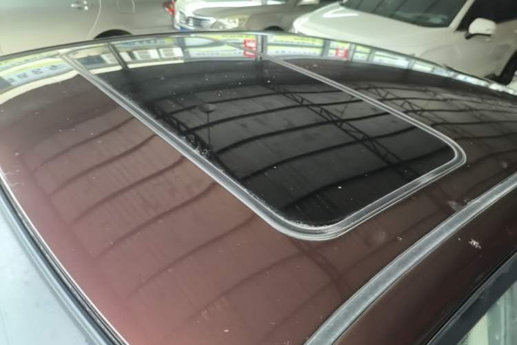 Used Geely Auto Vision 2016 1.5L Automatic Happiness Edition Roof