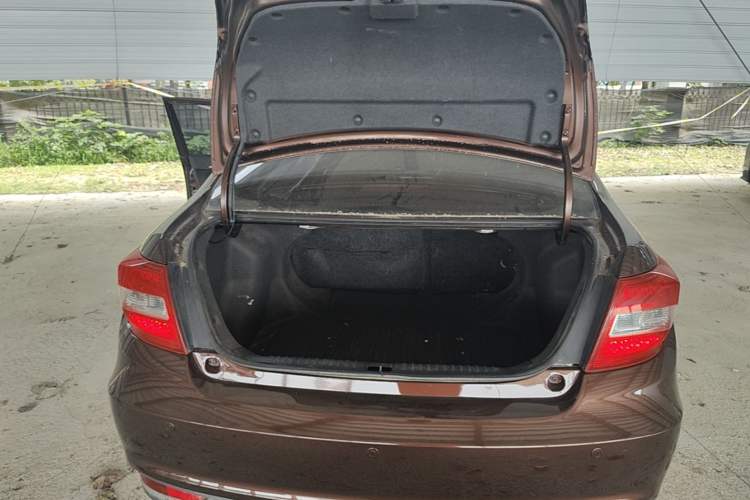 Used Geely Auto Vision 2016 1.5L Manual Happiness Edition Trunk