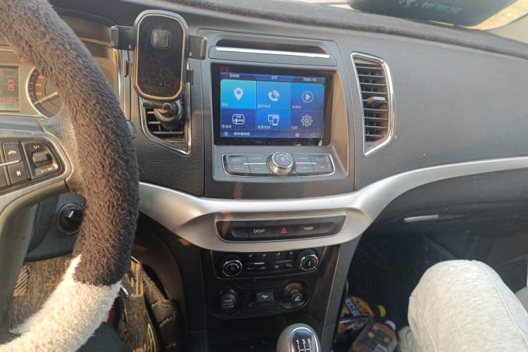 Used Geely Auto Vision 2016 1.5L Manual Happiness Edition Audio And AC Panel