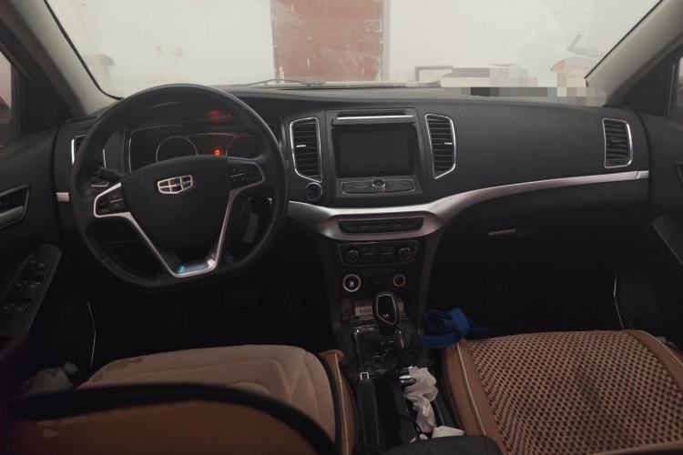 Used Geely Auto Vision 2016 1.5L Automatic Happiness Edition Center Console