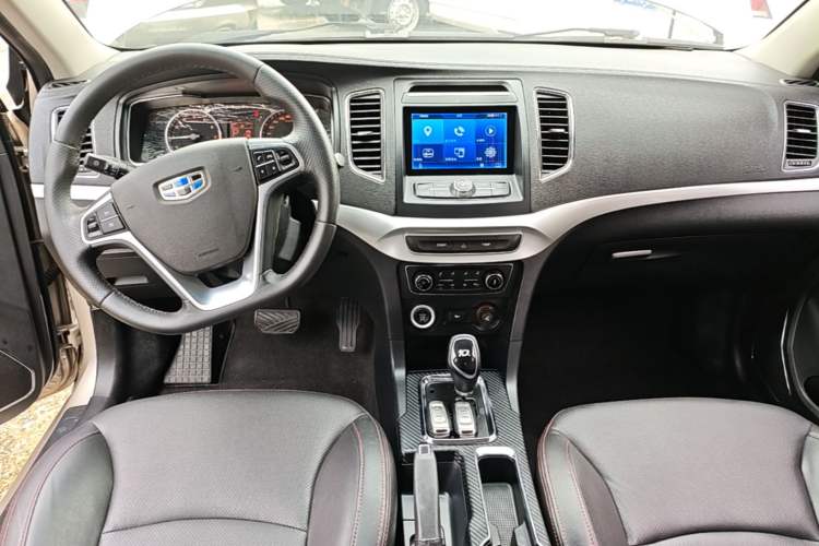 Used Geely Auto Vision 2016 1.5L Automatic Happiness Edition Center Console