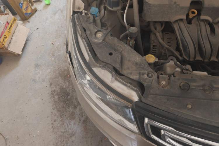 Used Geely Auto Vision 2016 1.5L Automatic Happiness Edition Engine Bay Right