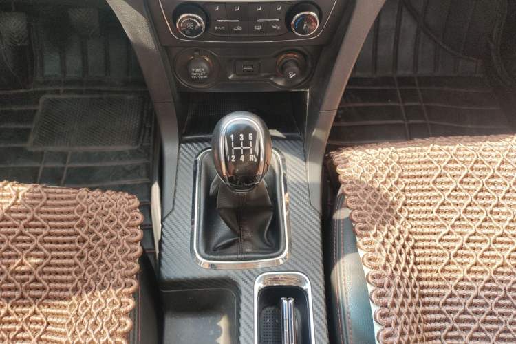 Used Geely Auto Vision 2016 1.5L Manual Happiness Edition Gear Lever