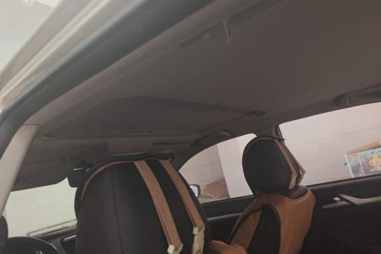 Used Geely Auto Vision 2016 1.5L Automatic Happiness Edition Headliner