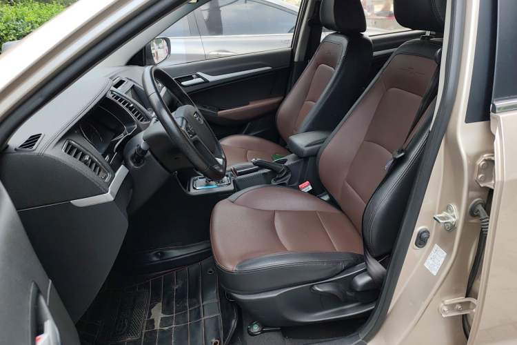Used Geely Auto Vision 2016 1.5L Automatic Happiness Edition Left Front Seat
