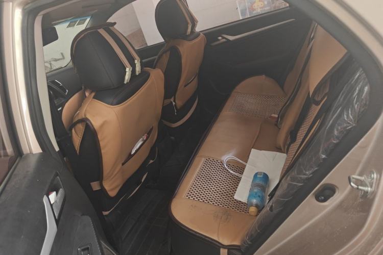 Used Geely Auto Vision 2016 1.5L Automatic Happiness Edition Left Rear Seat