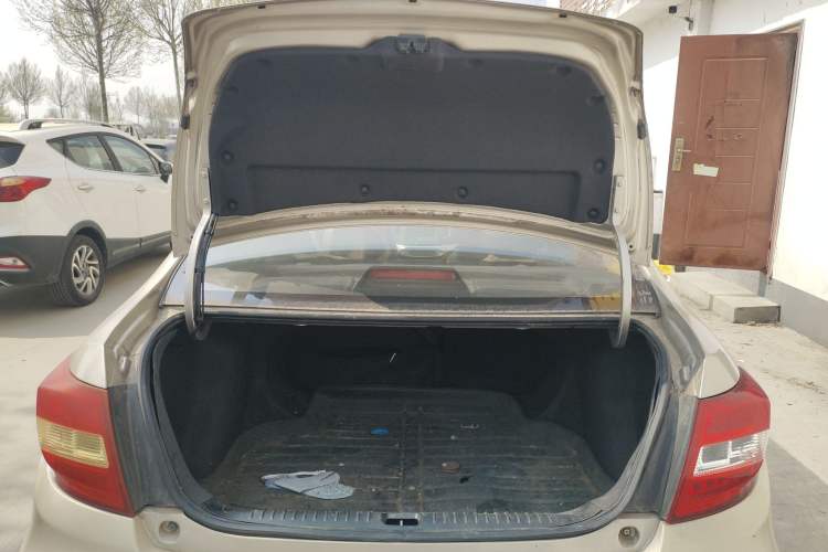 Used Geely Auto Vision 2016 1.5L Manual Happiness Edition Trunk