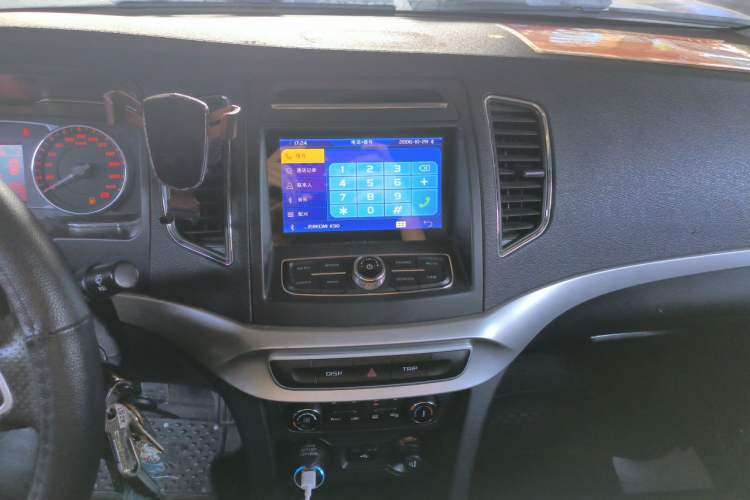 Used Geely Auto Vision 2016 1.5L Manual Happiness Edition Audio And AC Panel