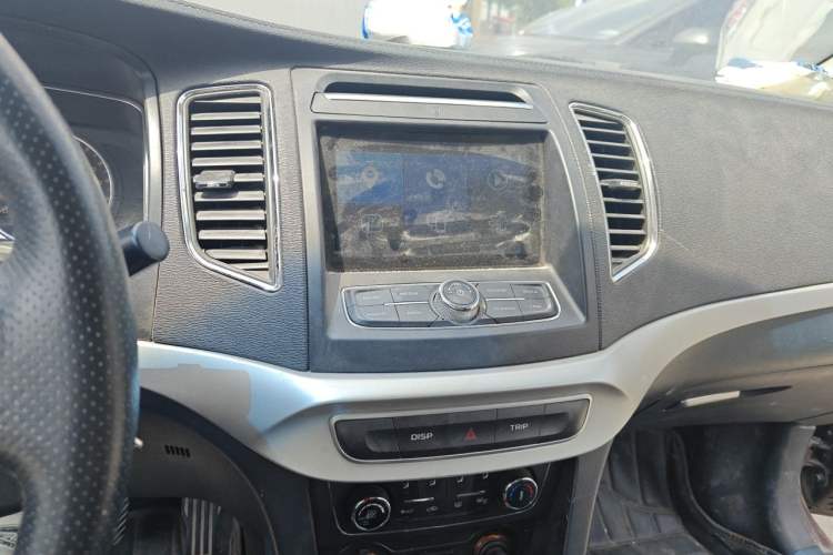 Used Geely Auto Vision 2016 1.5L Manual Happiness Edition Audio And AC Panel