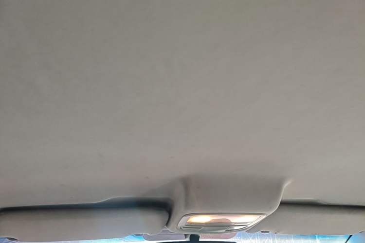 Used Geely Auto Vision 2016 1.5L Manual Happiness Edition Headliner