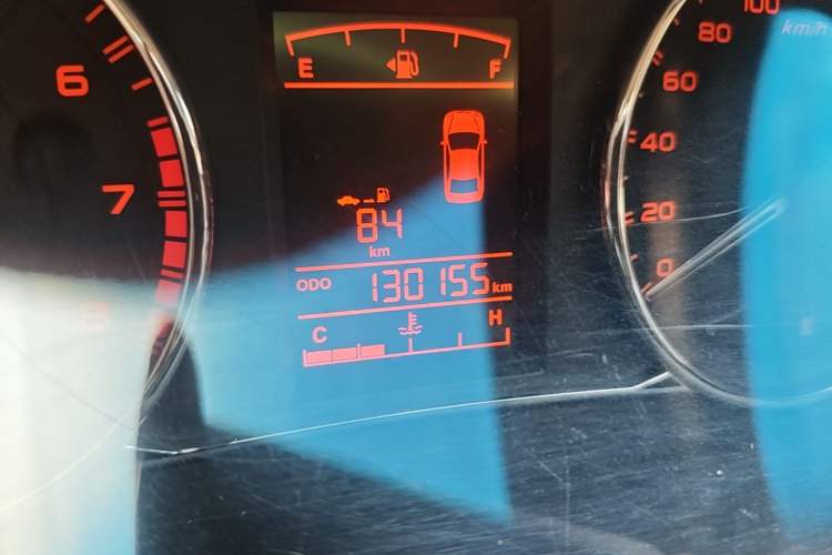 Used Geely Auto Vision 2016 1.5L Manual Happiness Edition Odometer Close Up