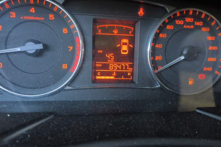 Used Geely Auto Vision 2016 1.5L Manual Happiness Edition Odometer Close Up