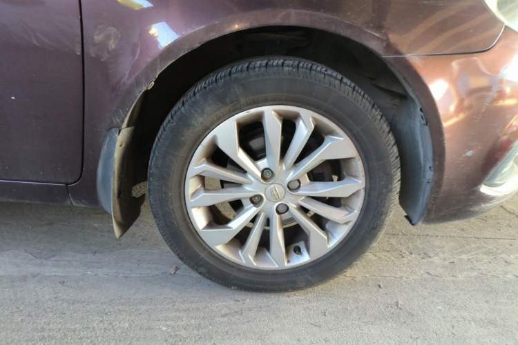 Used Geely Auto Vision 2016 1.5L Manual Happiness Edition Right Front Wheel Hub