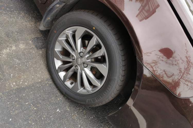 Used Geely Auto Vision 2016 1.5L Manual Happiness Edition Right Front Wheel Hub