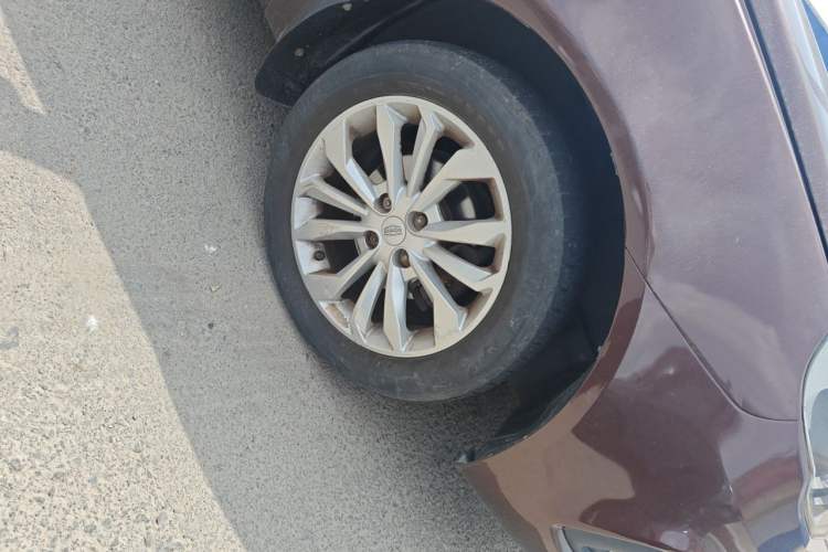 Used Geely Auto Vision 2016 1.5L Manual Happiness Edition Right Front Wheel Hub