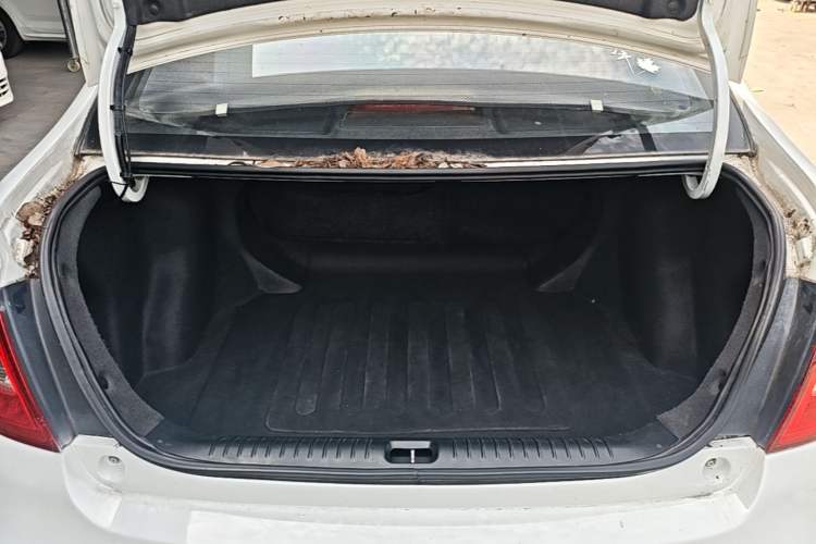 Used Geely Auto Vision 2016 1.5L Manual Happiness Edition Trunk