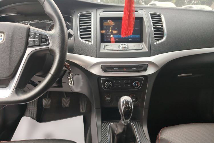 Used Geely Auto Vision 2016 1.5L Manual Happiness Edition Audio And AC Panel