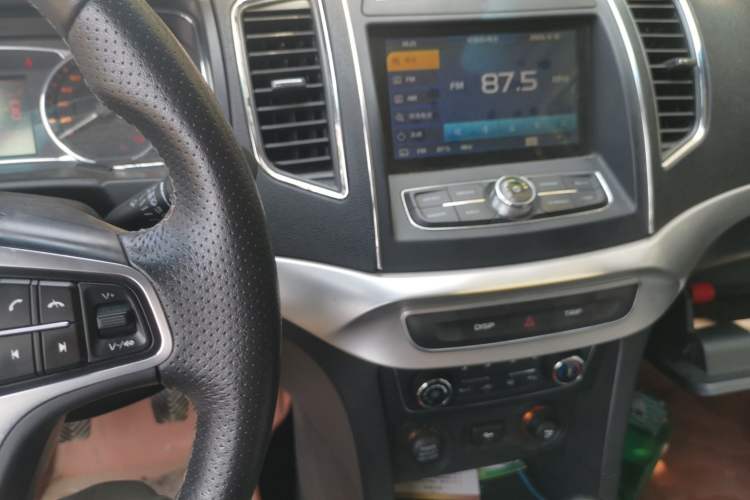 Used Geely Auto Vision 2016 1.5L Manual Happiness Edition Audio And AC Panel