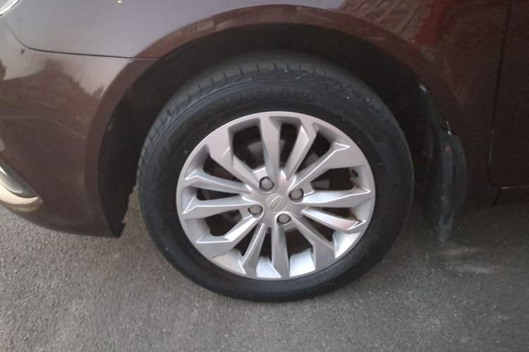 Used Geely Auto Vision 2016 1.5L Manual Happiness Edition Left Front Wheel Hub