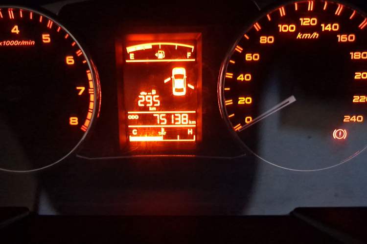 Used Geely Auto Vision 2016 1.5L Manual Happiness Edition Odometer Close Up