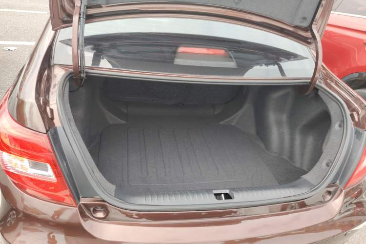 Used Geely Auto Vision 2016 1.5L Manual Happiness Edition Trunk