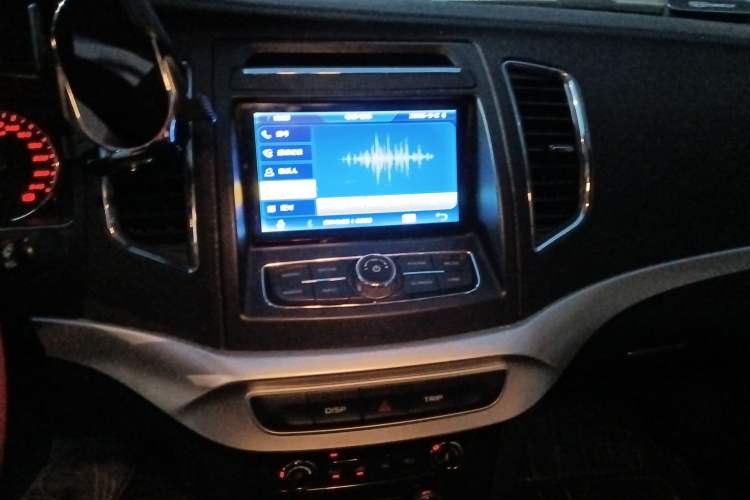 Used Geely Auto Vision 2016 1.5L Automatic Happiness Edition Audio And AC Panel