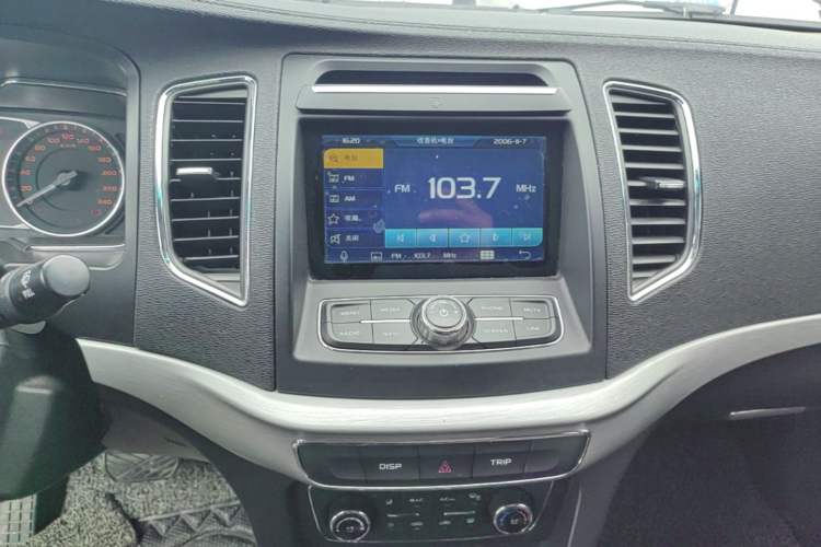 Used Geely Auto Vision 2016 1.5L Automatic Happiness Edition Audio And AC Panel