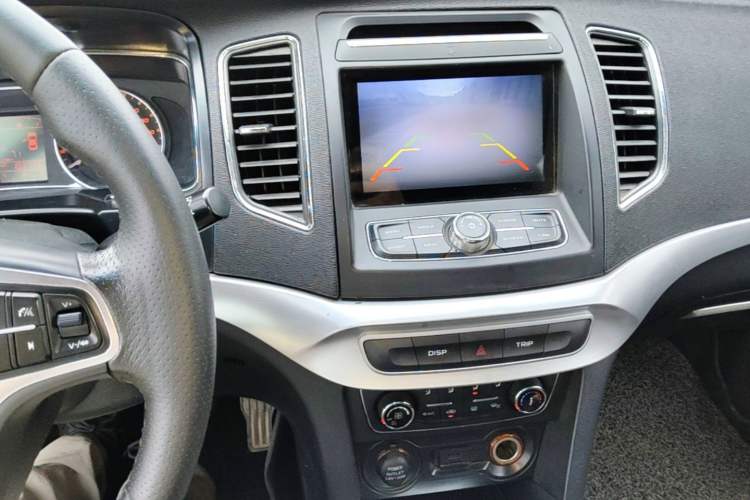 Used Geely Auto Vision 2016 1.5L Manual Happiness Edition Audio And AC Panel