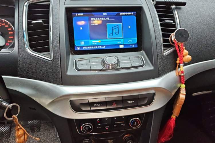 Used Geely Auto Vision 2016 1.5L Manual Happiness Edition Audio And AC Panel