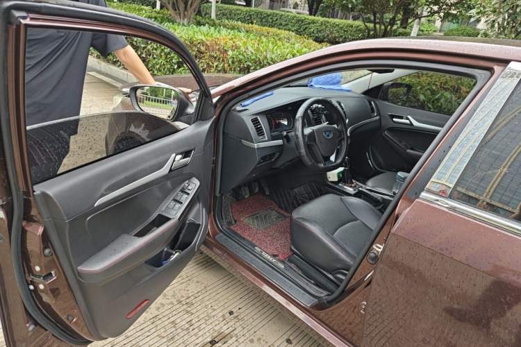 Used Geely Auto Vision 2016 1.5L Manual Happiness Edition Driver Seat