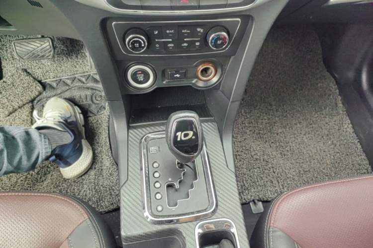 Used Geely Auto Vision 2016 1.5L Automatic Happiness Edition Gear Lever