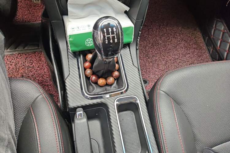 Used Geely Auto Vision 2016 1.5L Manual Happiness Edition Gear Lever