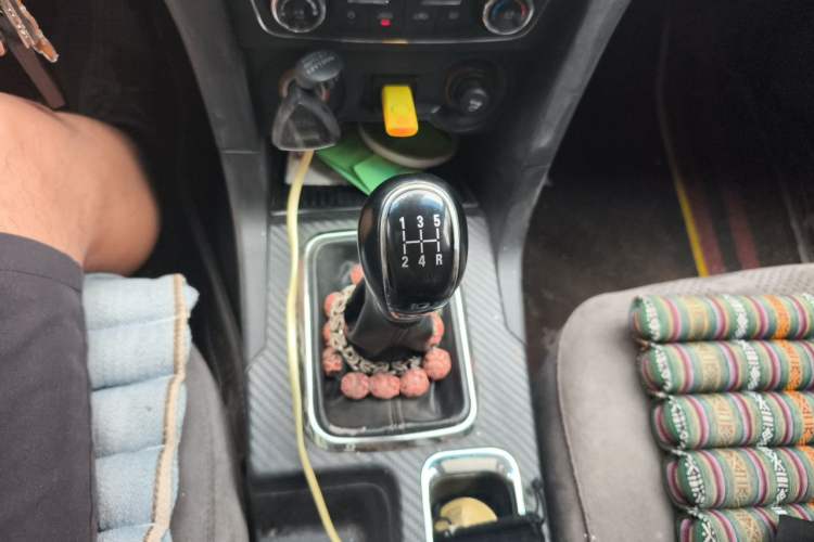 Used Geely Auto Vision 2016 1.5L Manual Happiness Edition Gear Lever
