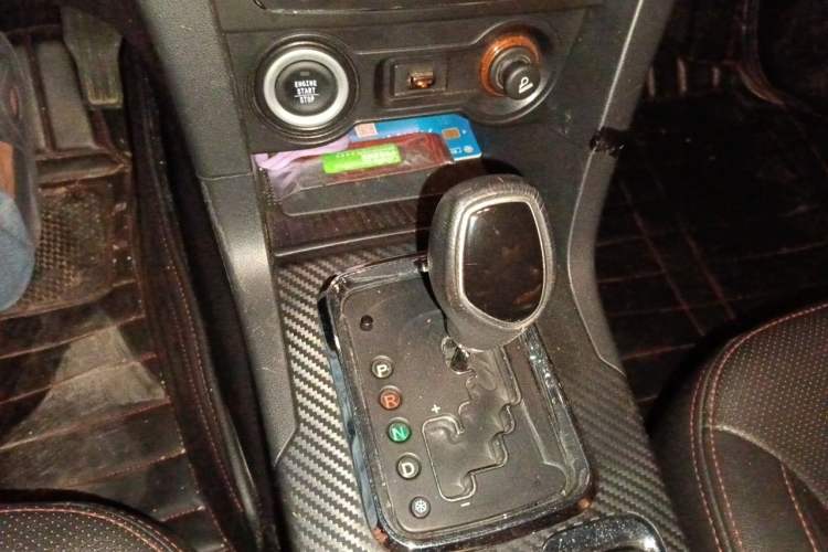Used Geely Auto Vision 2016 1.5L Automatic Happiness Edition Gear Lever
