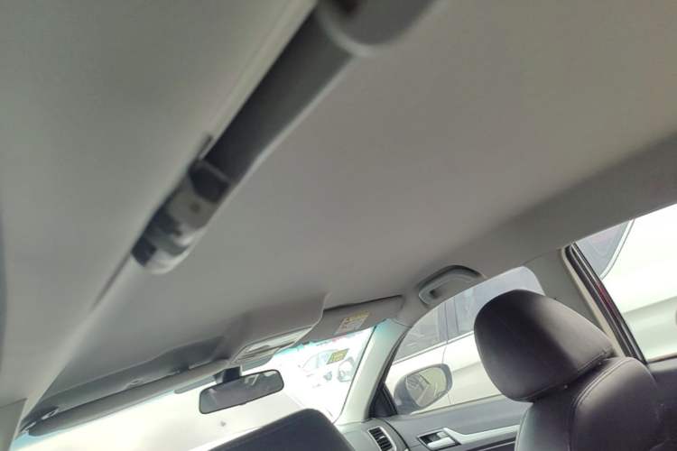 Used Geely Auto Vision 2016 1.5L Automatic Happiness Edition Headliner