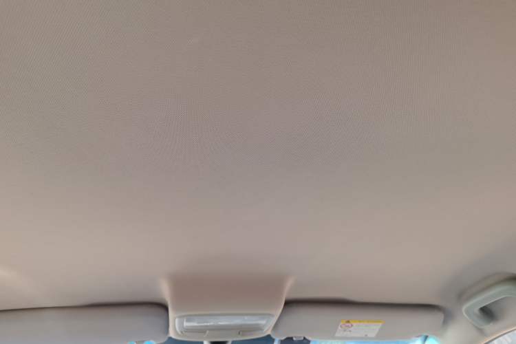 Used Geely Auto Vision 2016 1.5L Automatic Happiness Edition Headliner